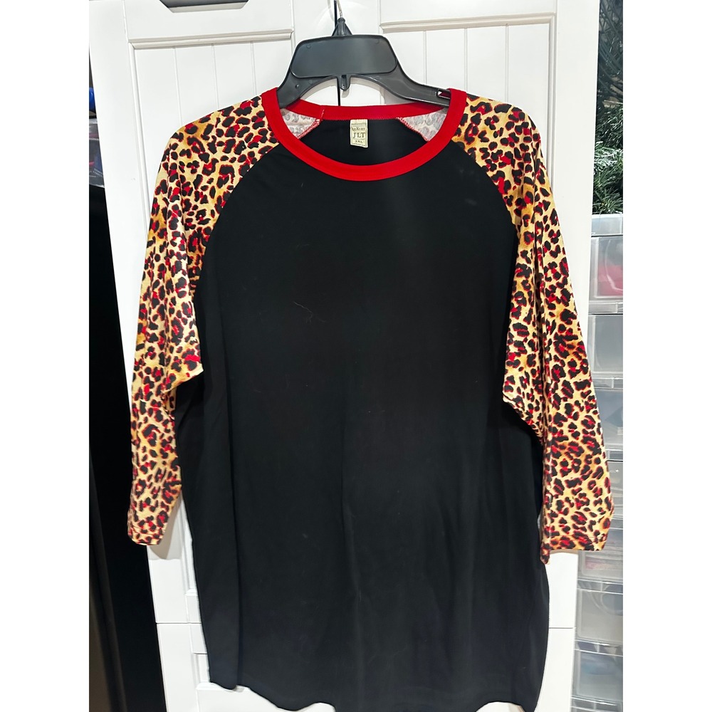 Luxury JLT Women 2XL Baseball Tee Leopard Print Raglan Sleeve Black Red Trim